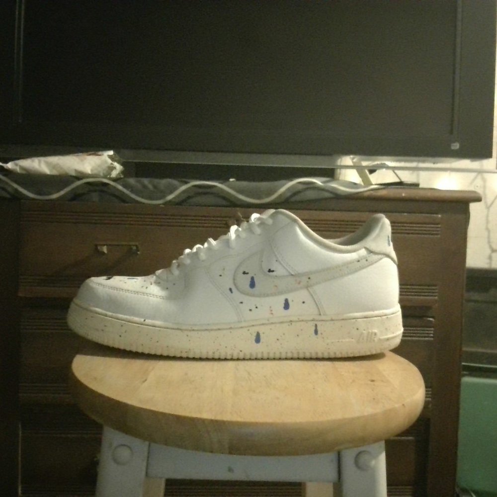 Nike Air Force 1 Low '07 LV8 Paint Splatter White